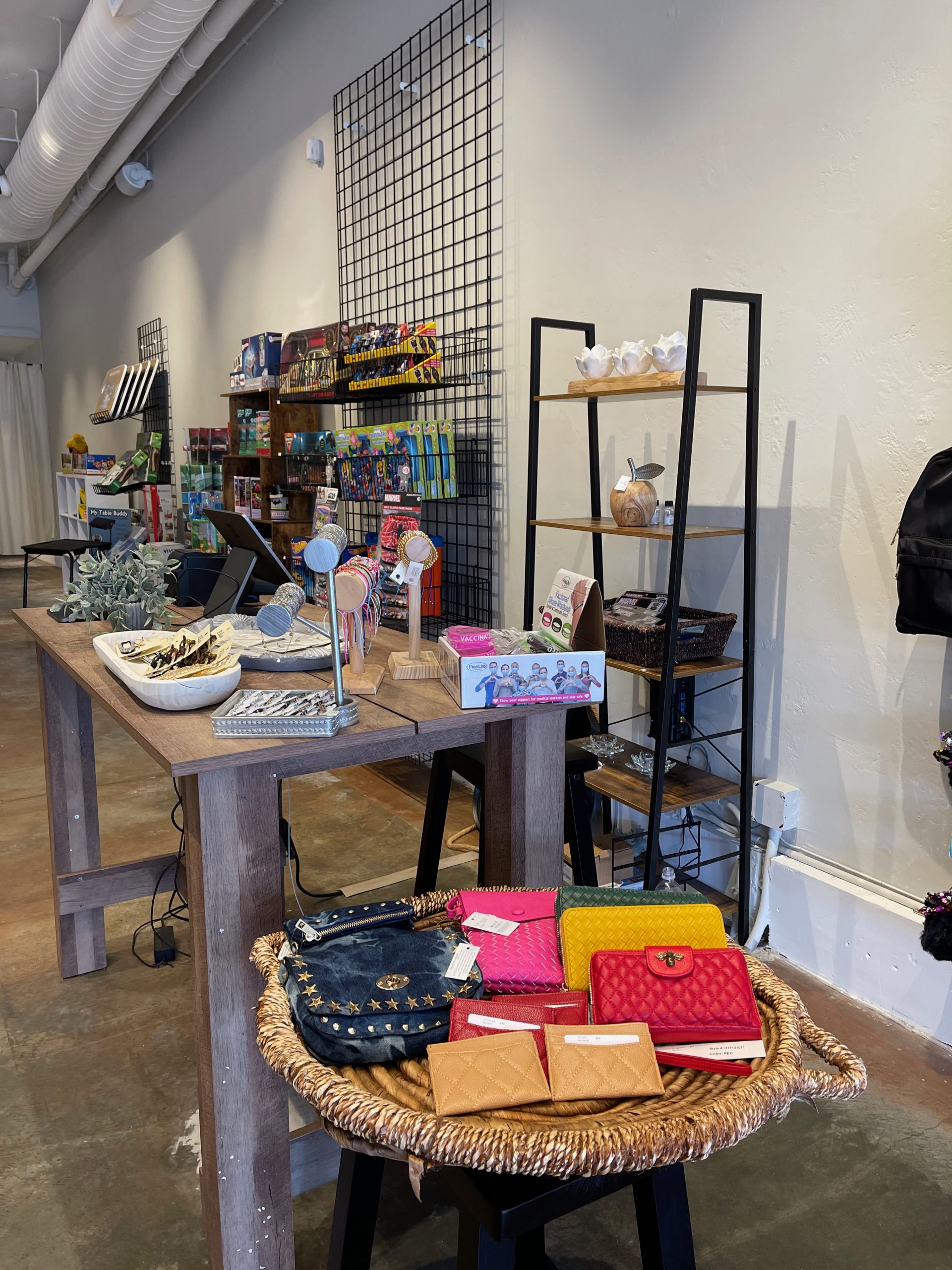 Larchmont Lane PopUp Opens at 219 N. Larchmont Larchmont Buzz