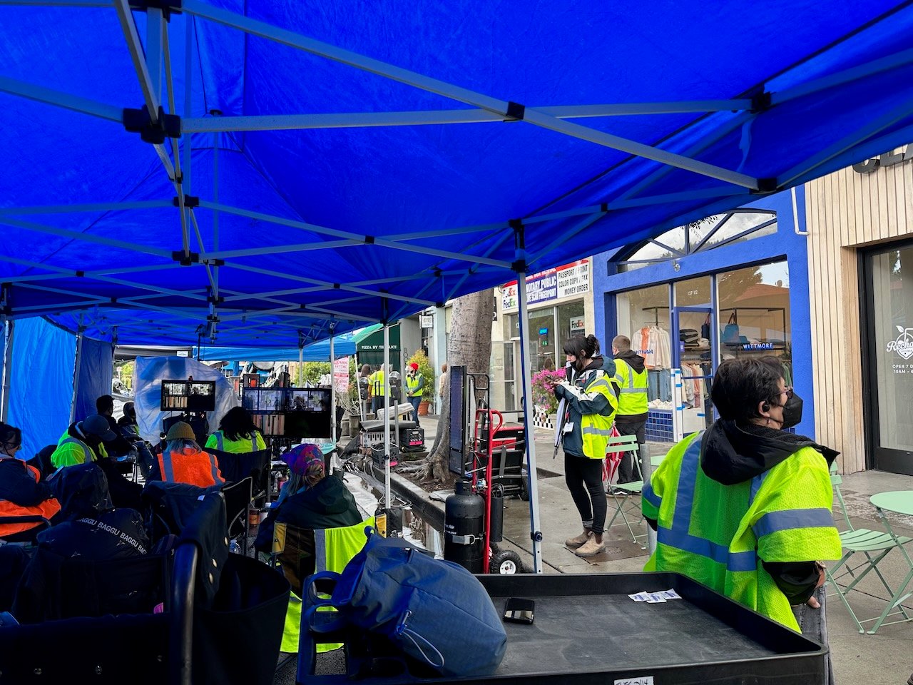 "Loot" is Filming on Larchmont Larchmont Buzz Hancock Park News