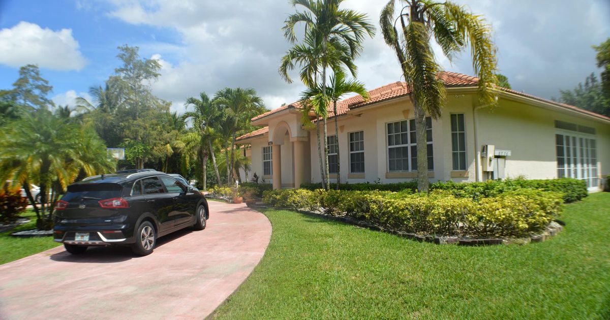 8776 Thousand Pines Circle, West Palm Beach, FL, 33411 ListReports