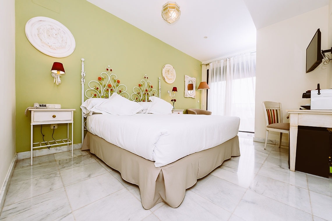 Basic Hotels Doña Manuela en Sevilla  Oficial