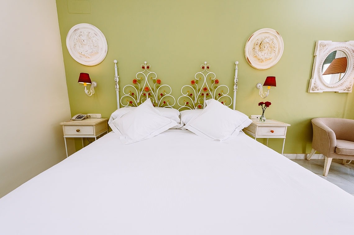 Basic Hotels Doña Manuela en Sevilla  Oficial