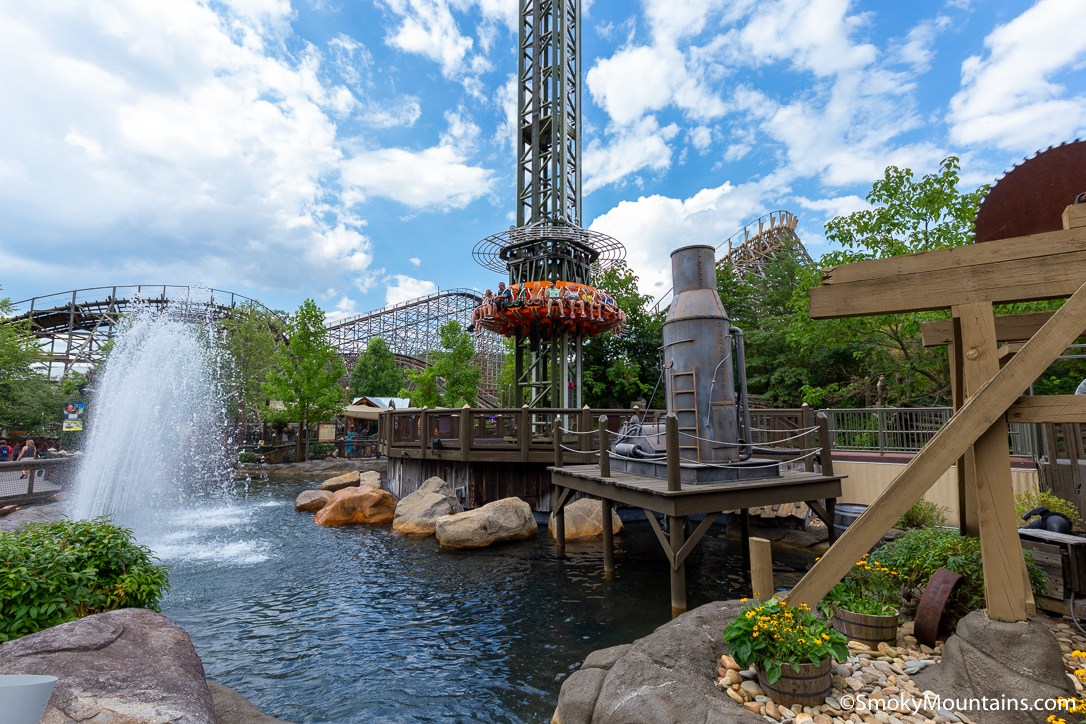 2022 Guide to Dollywood Military Discounts Smokymountains