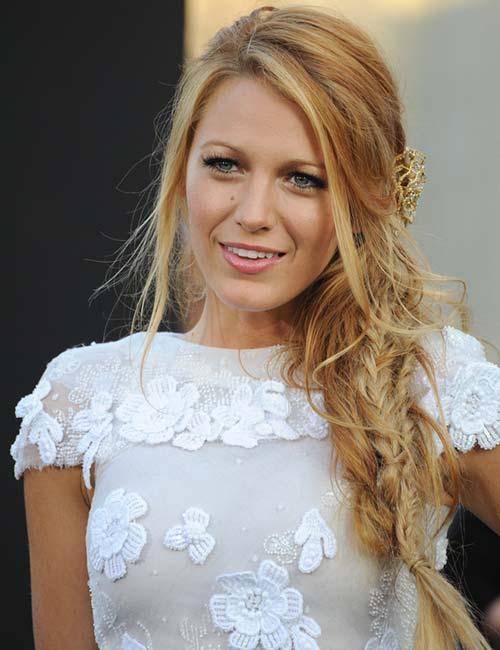 25 Flattering Hairstyles For Oval Faces To Try In 2023