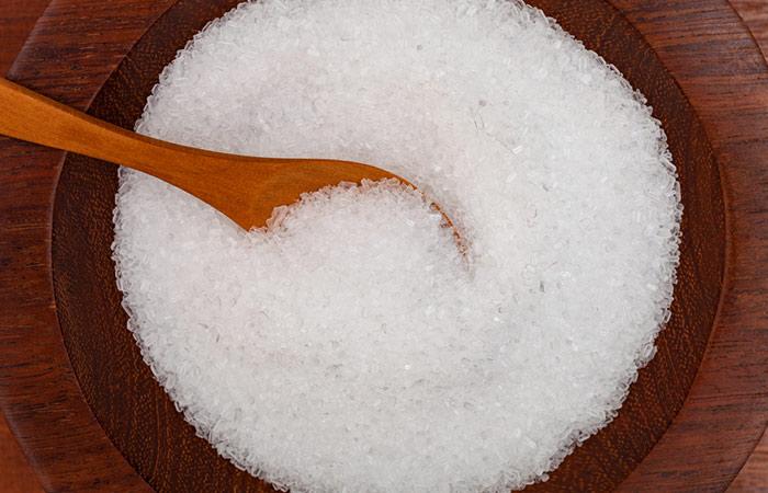20 Effective Home Remedies For Bad Breath