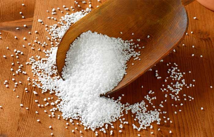 10 Effective Home Remedies For Bleeding Gums