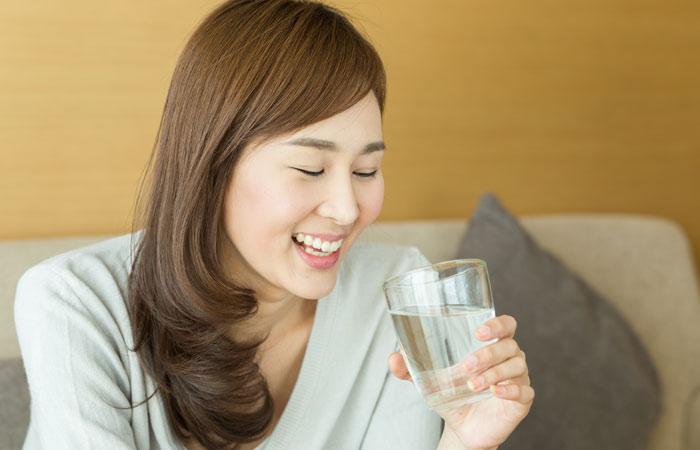 10 Benefits Of Drinking Water On An Empty Stomach