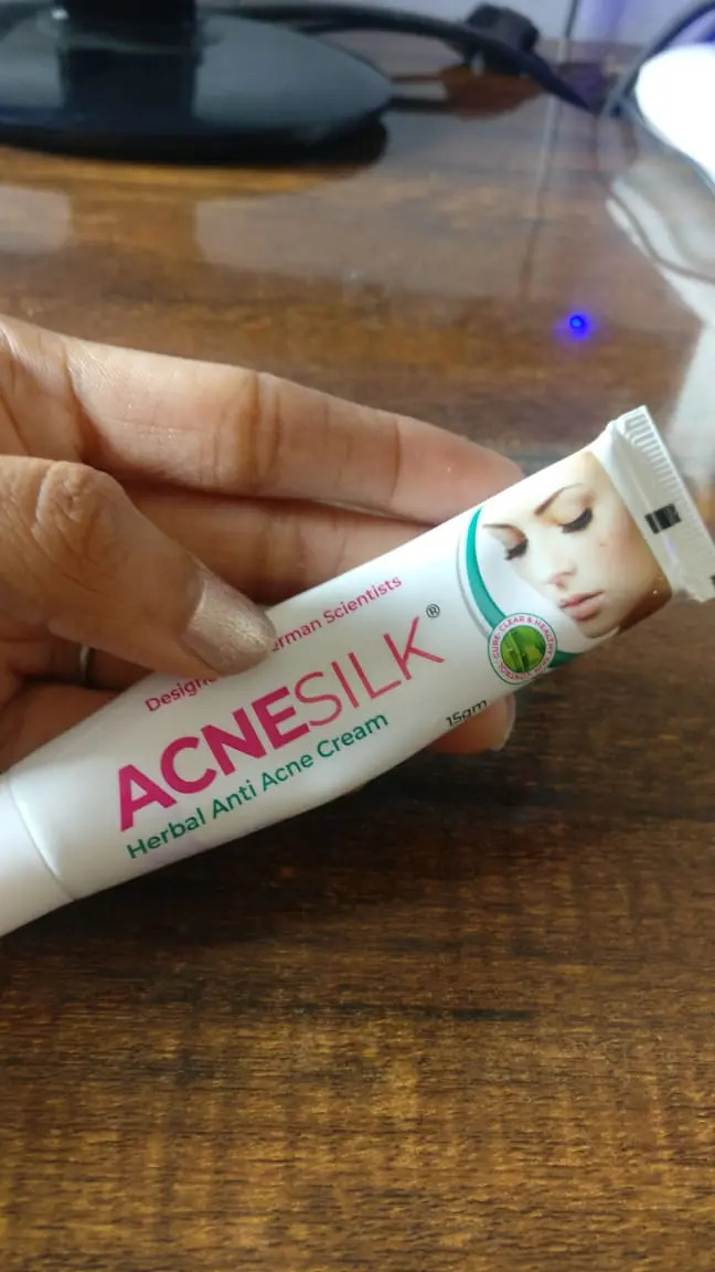 Green Cure Acne Silk Herbal Anti Acne and Pimple Cream Reviews, Price