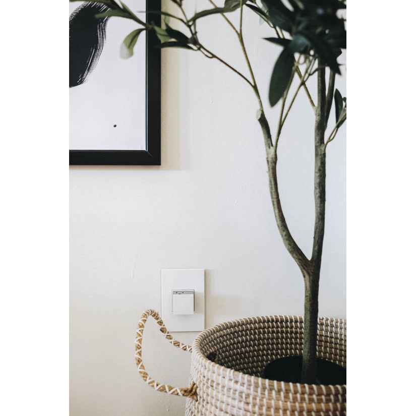 adorne Gloss White Screwless Wall Plate with Microban