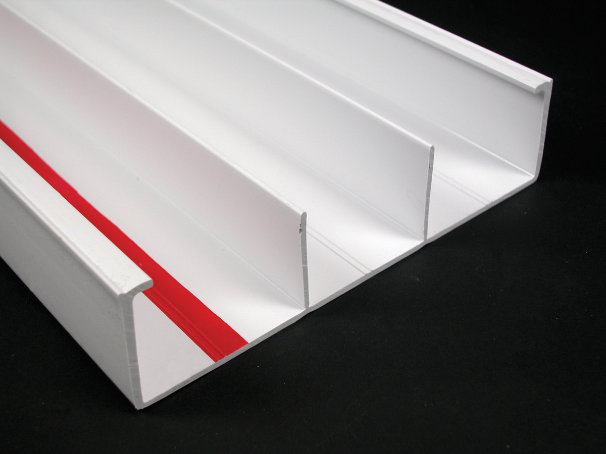 Wiremold 5500 Series Divided Raceway Base Nonmetallic Raceway and
