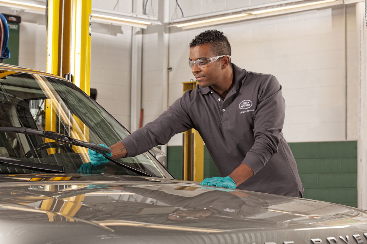 Top 45+ images land rover certified repair shop In.thptnganamst.edu.vn