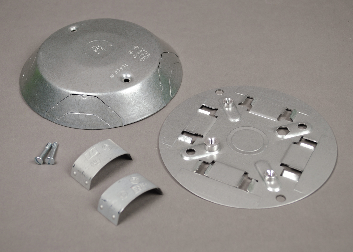 2600 Series Overfloor Raceway Junction Box Steel Raceway and Cord