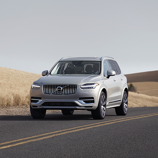 The 2022 Volvo XC90 Recharge Utility Features Overview From Maple Hill