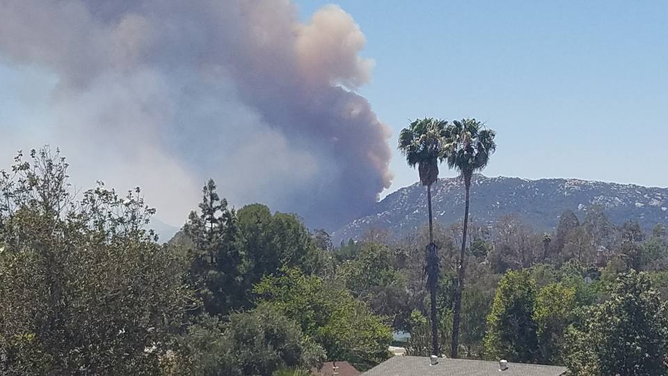 Brush Fire Off I15 in Temecula Burning Close to 140 Acres