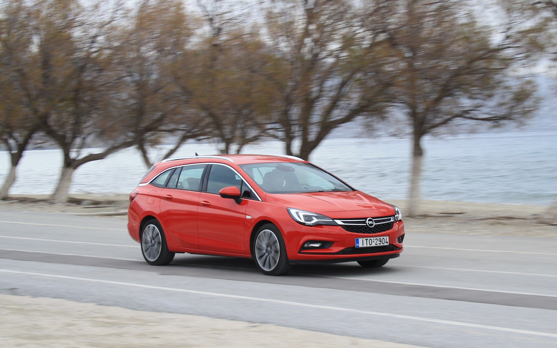 ΔΟΚΙΜΗ Opel Astra Sports Tourer 1.6 CDTI BiTurbo Με station wagon
