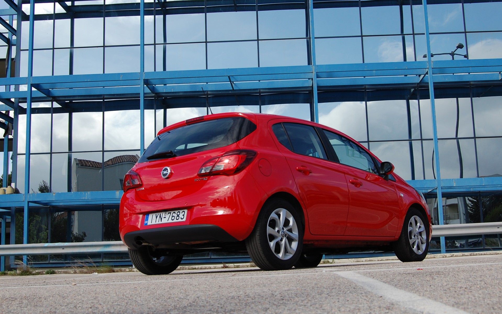 Δοκιμή Opel Corsa LPG Με υγραέριο και βενζίνη Επιλογή διπλού