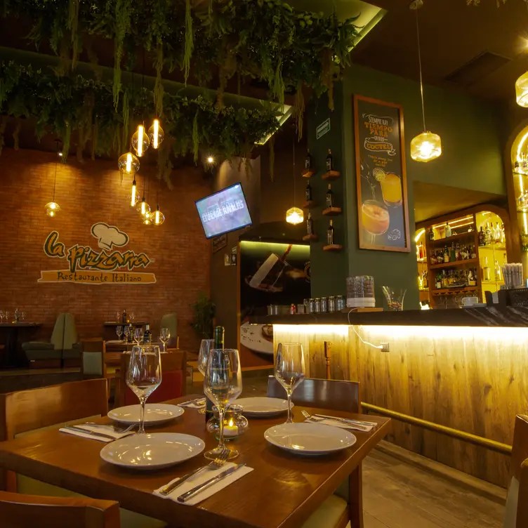 Best Wine Bars in Cancun, MX 2024 Restaurantji