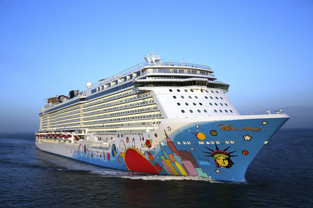 Norwegian Cruise Line Offers Free Airfare for Cruises to