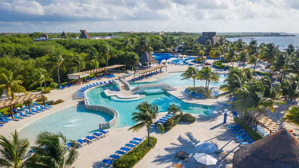 Blue Bay Grand Esmeralda Riviera Maya, Mexico