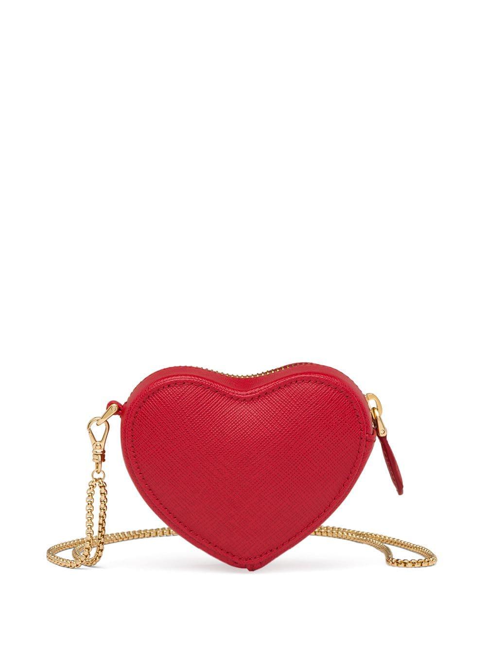 Actualizar 77+ imagen prada heart shaped bag Abzlocal.mx