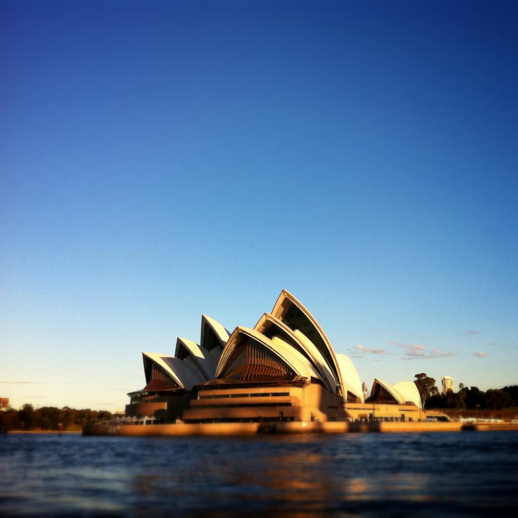 Travel to Australia Exploring the Country through Photo Featured