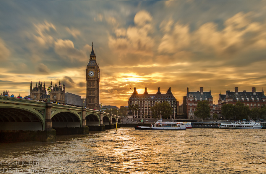 Sunset Over London HDR creme