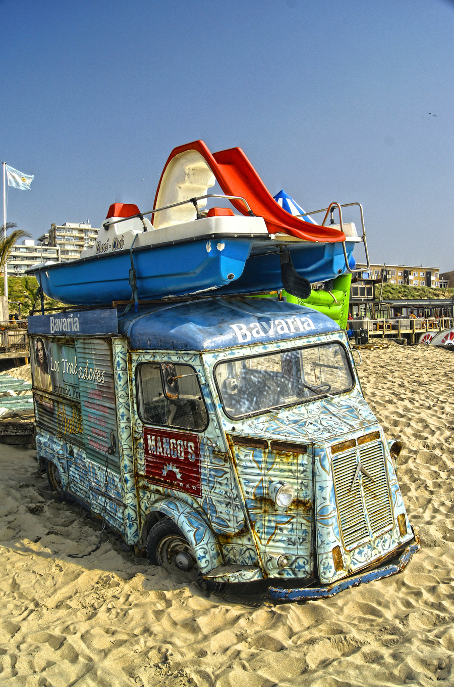 Old van HDR creme