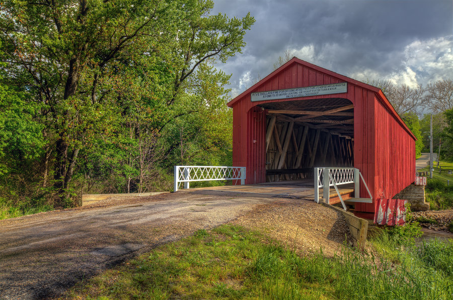 Red Covered Bridge hdrcreme