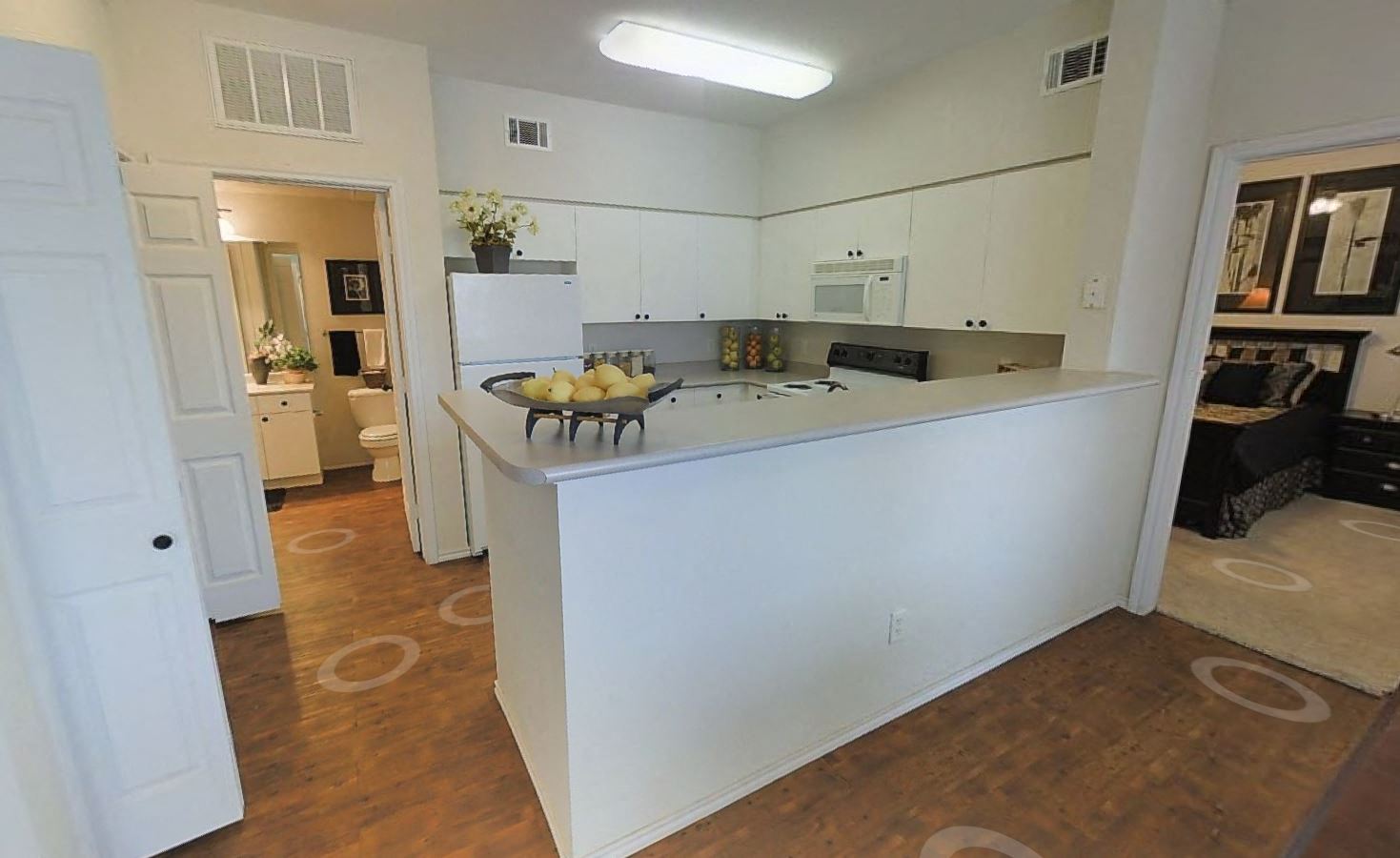 Stoneleigh On May Apartment Homes, 14300 North May Avenue, Oklahoma