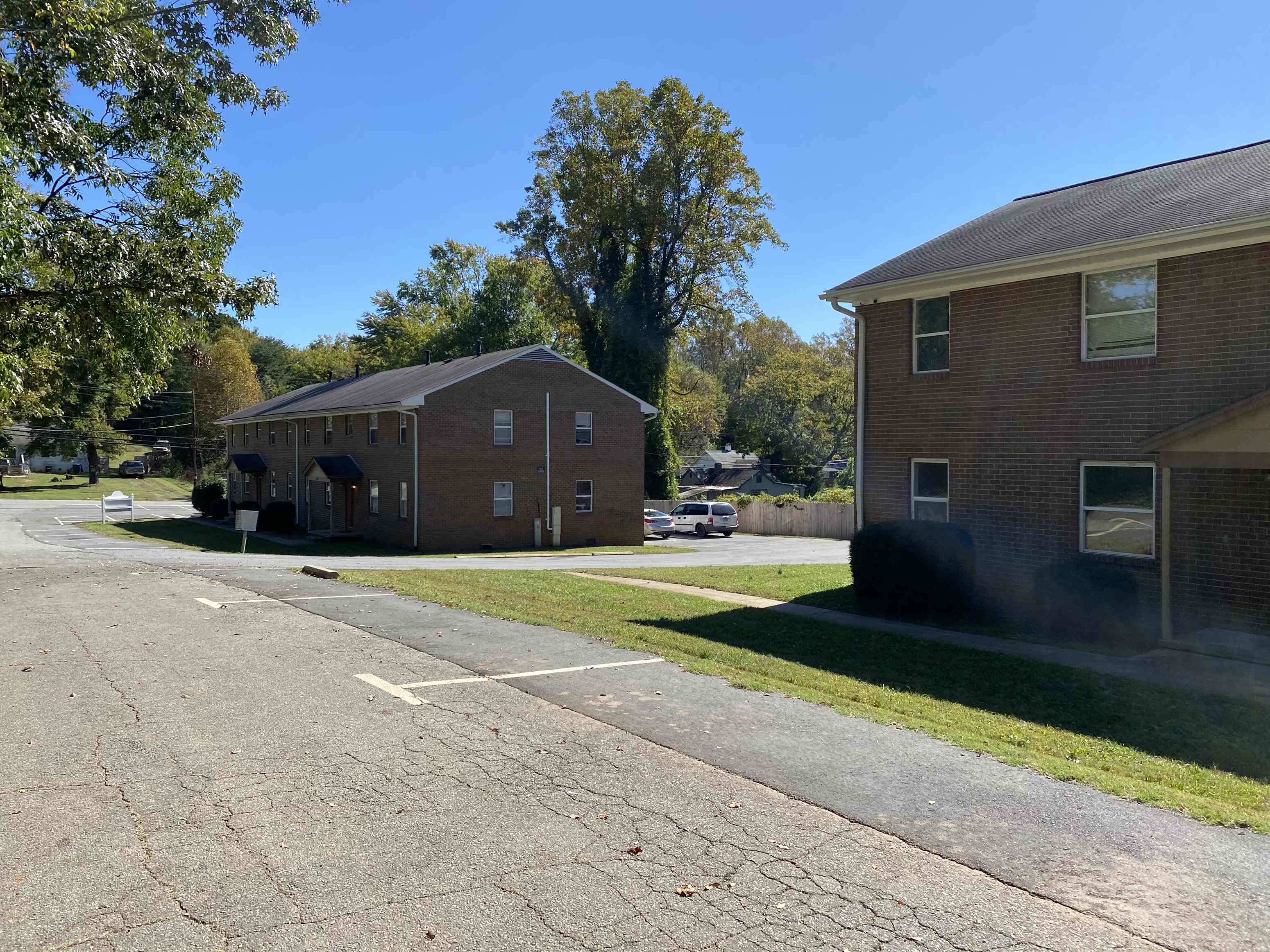 Ogburn Place Apartments, Ogburn Ave, WinstonSalem, NC RENTCafé