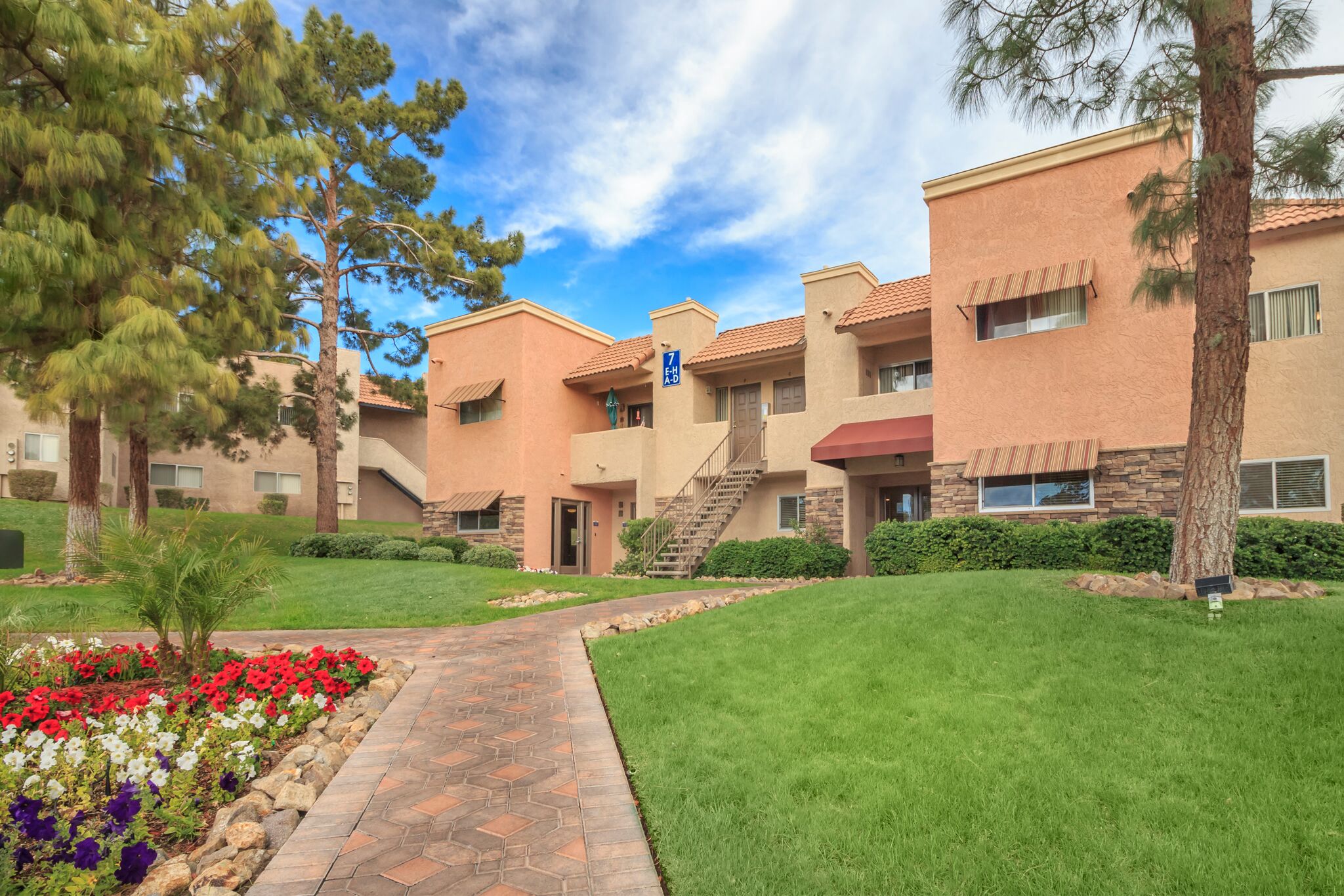 Crown Point Apartments Apartments in Laughlin, NV