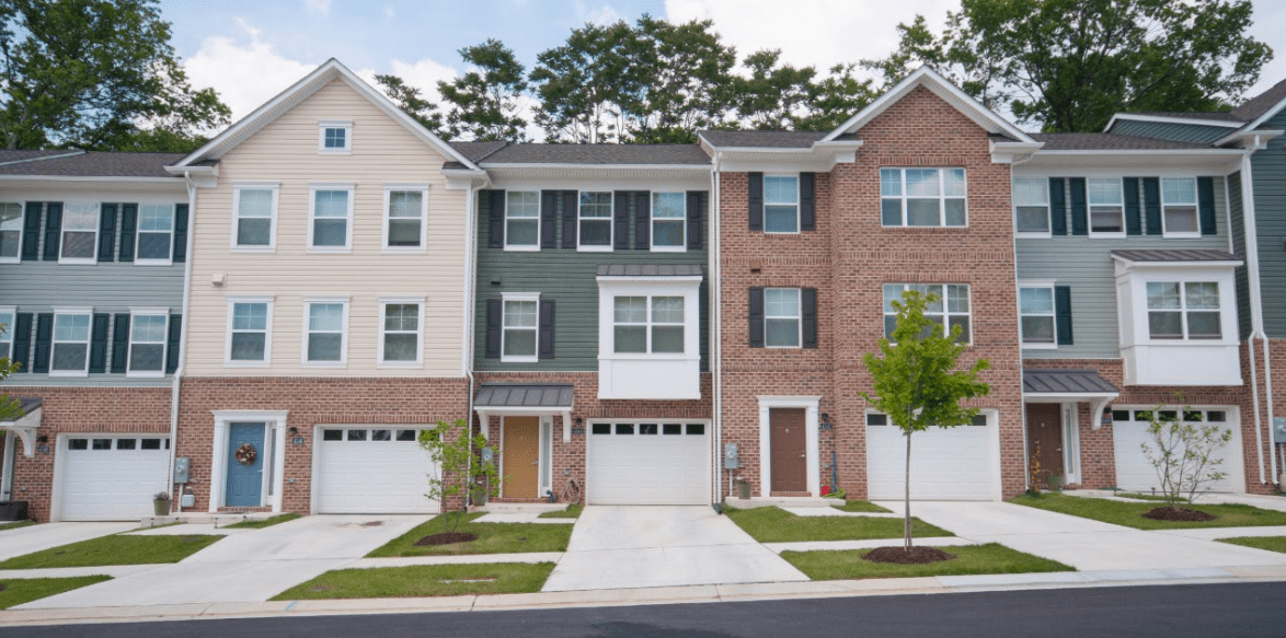 Hollins Station Apartments in Halethorpe, MD