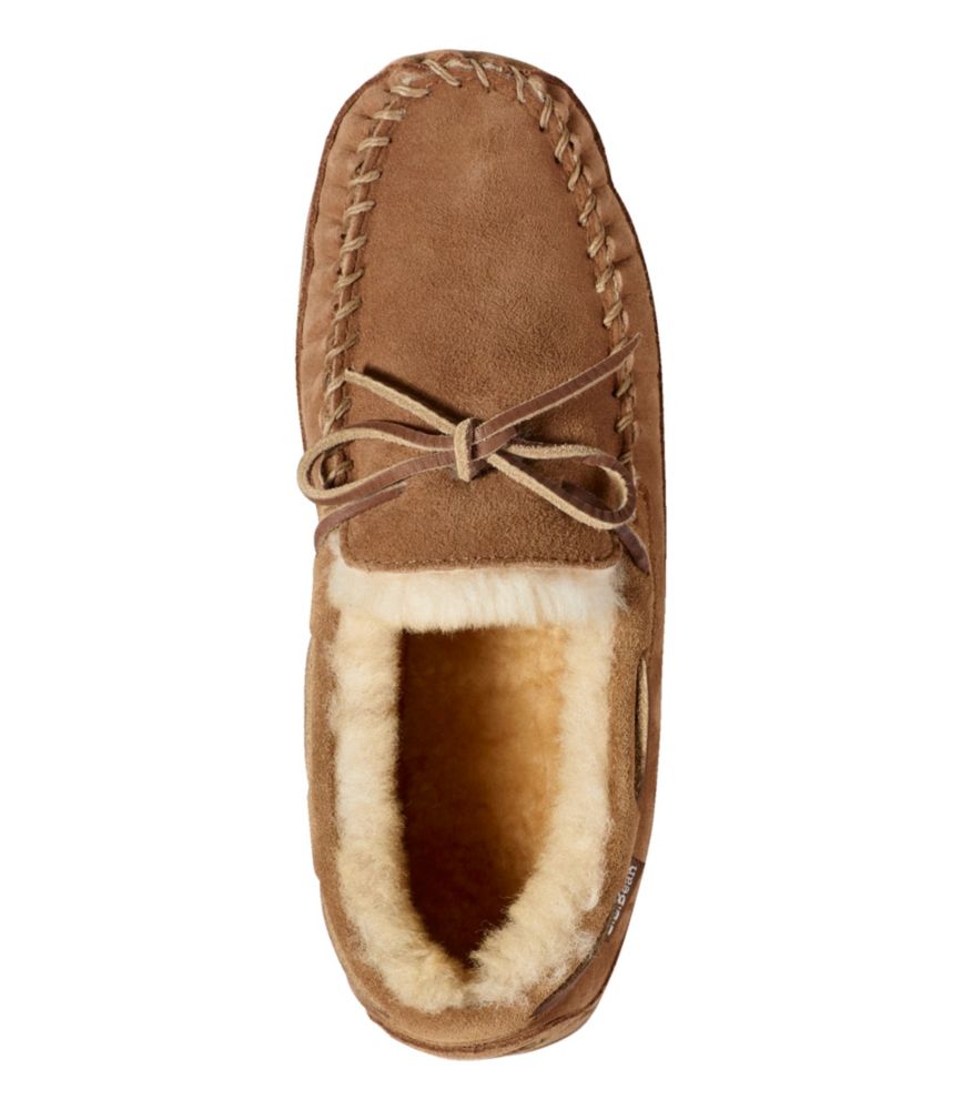 What Are The Best Slippers For Men? Top 5 Cozy HouseShoes Most