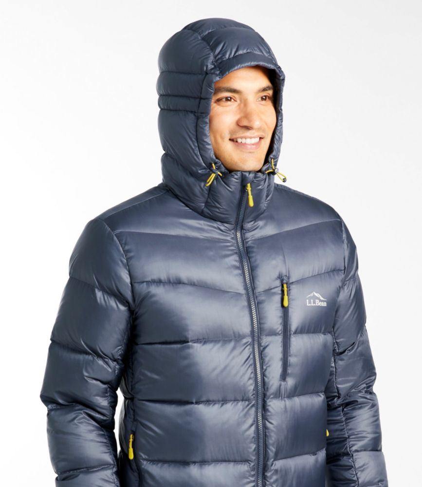 Men's Ultralight 850 Down Big Baffle Hooded Puffer Jacket Men's at L