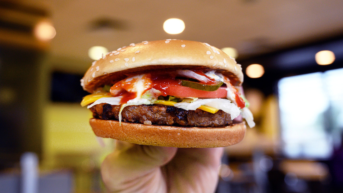 McDonald's elabora su propia carne a base de plantas RT