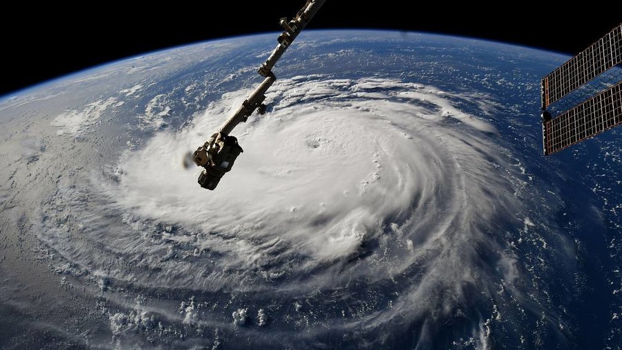 245,000 ordered to evacuate in Virginia as powerful Hurricane Florence