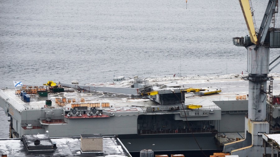 Collapsed dock crane pictured on Russian aircraft carrier after