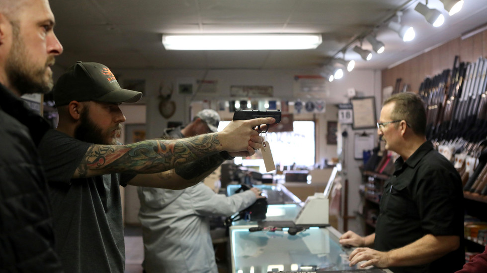 LA County sheriff ordering all gun stores to close amid heady