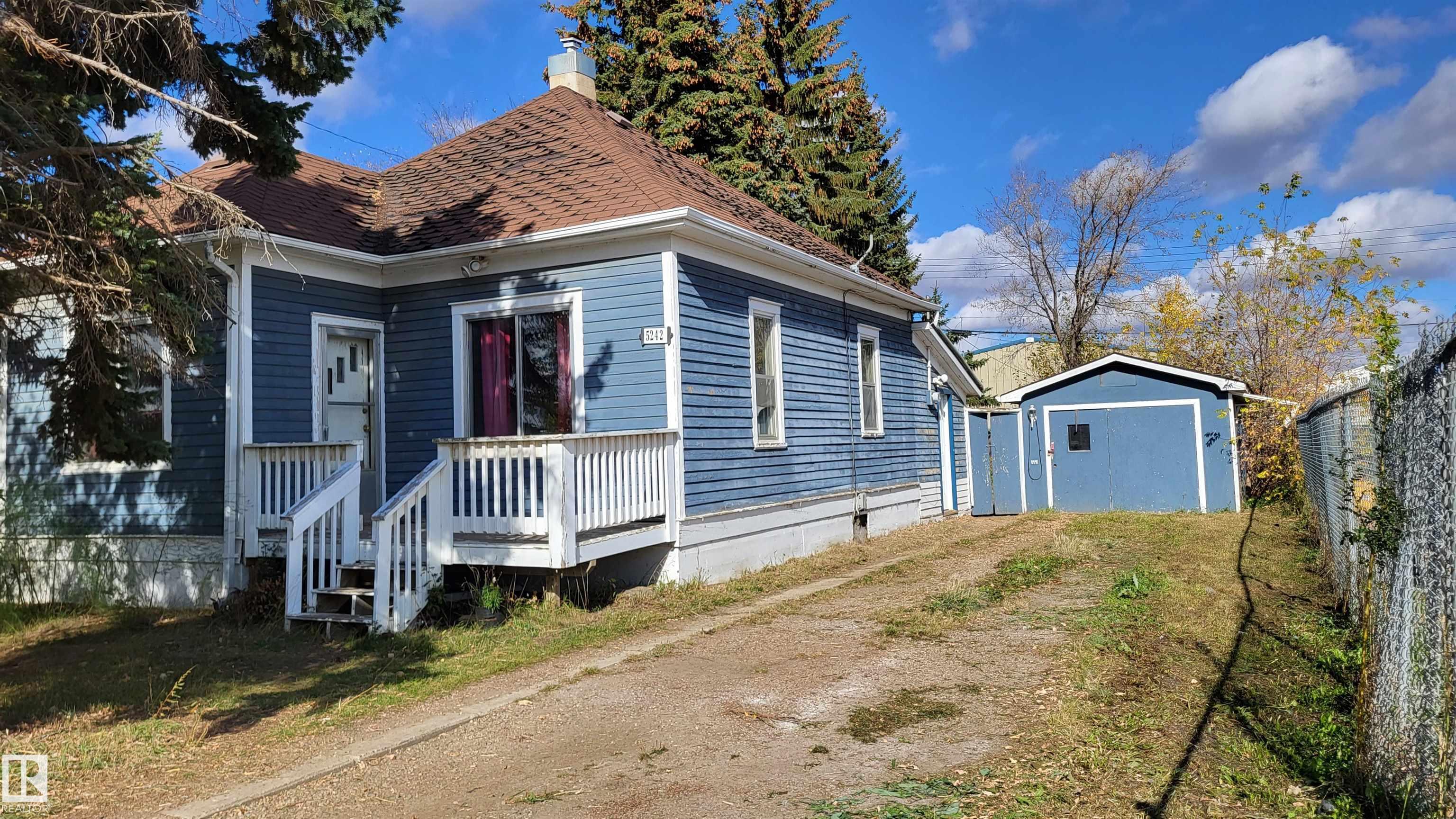 5242 51 Avenue, Vegreville MLS® E4409395 Vegreville Real Estate