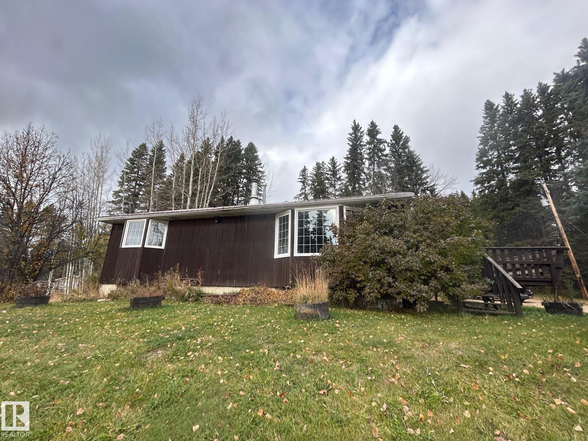 404 2 Avenue E, Winfield MLS® E4411768 Winfield Real Estate Elisse