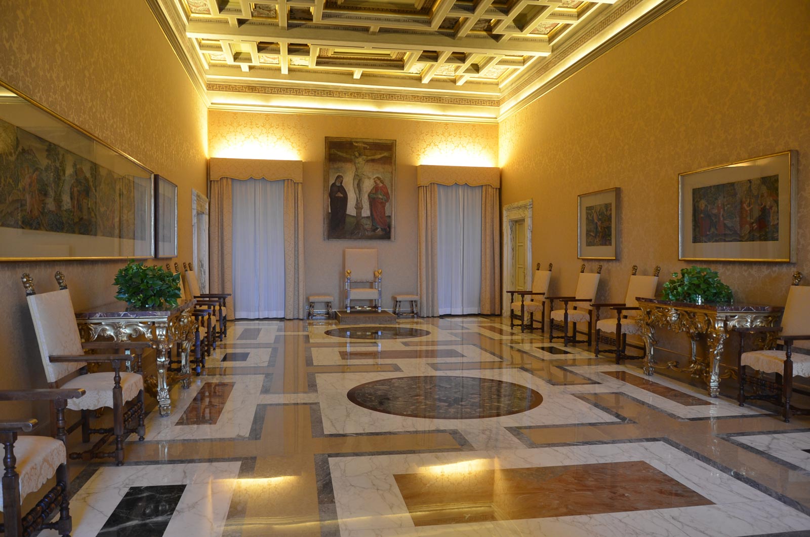 Exclusive Tour of the Pope's Summer Residence in Castel Gandolfo