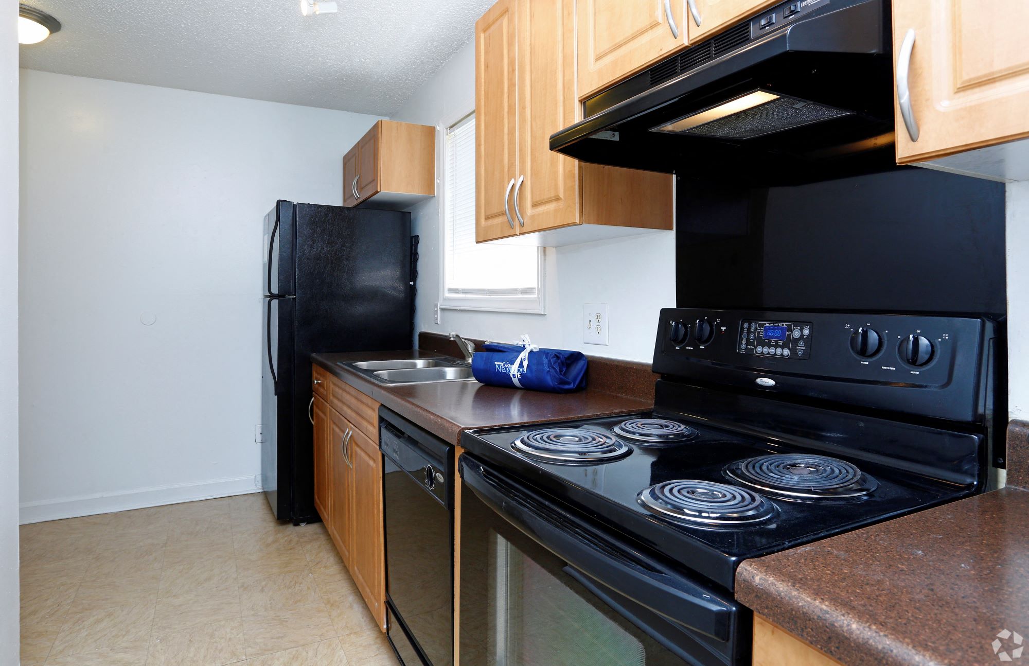 Colony Village Apartments in New Bern, NC