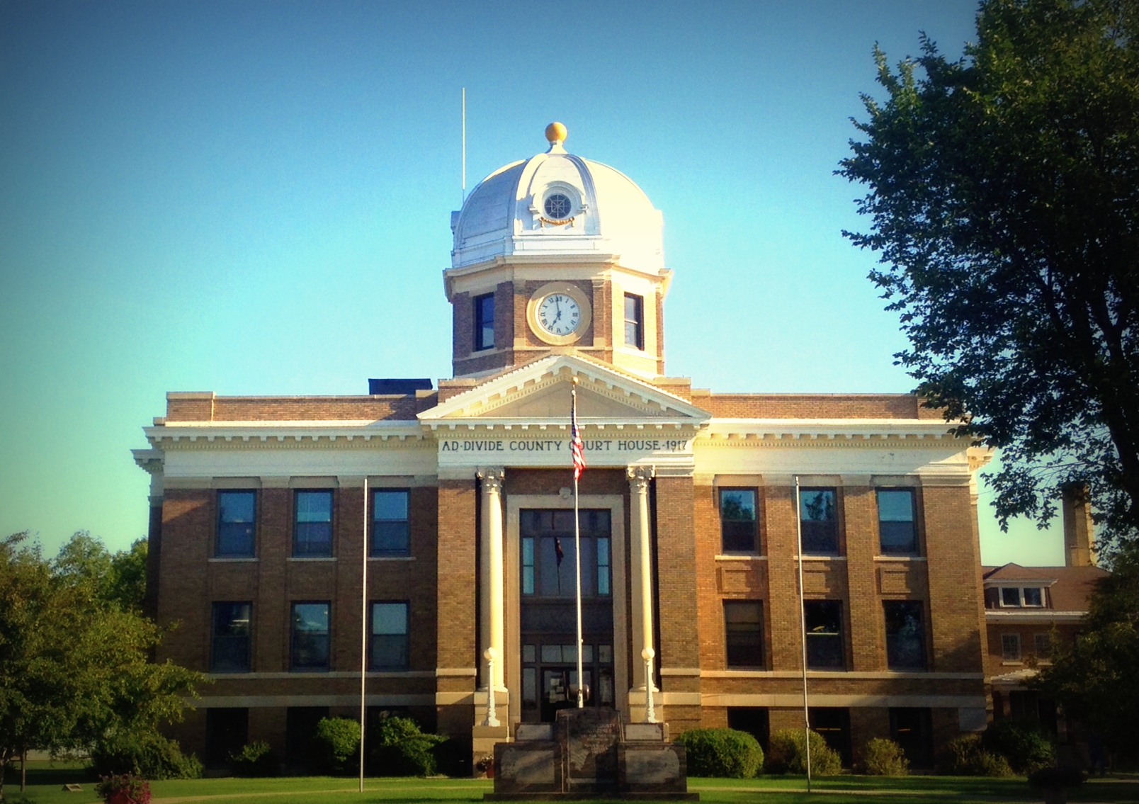 Home Divide County, ND