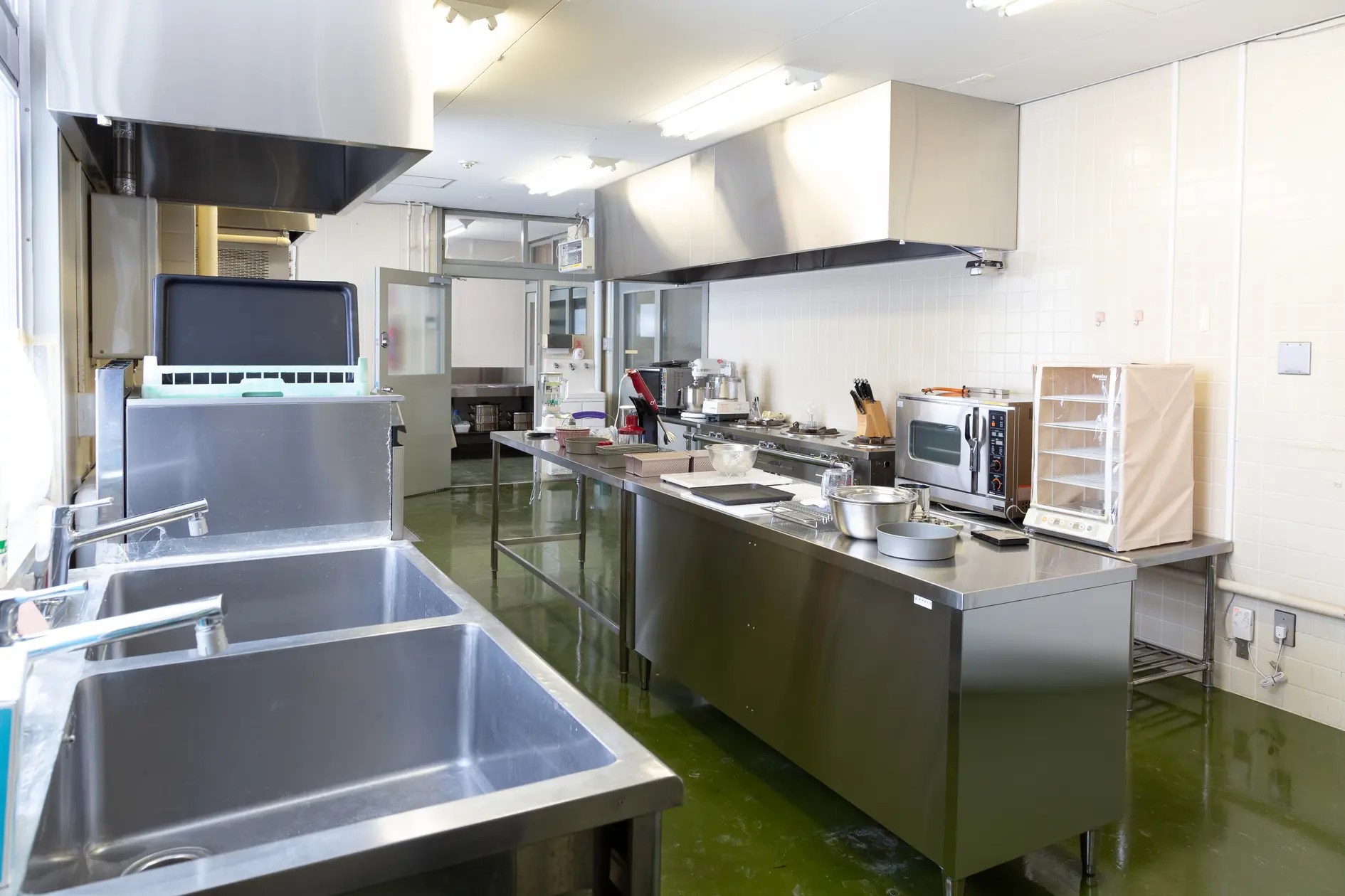 【シェアキッチン｜東神楽大学】（商用利用可）菓子製造業許可を...