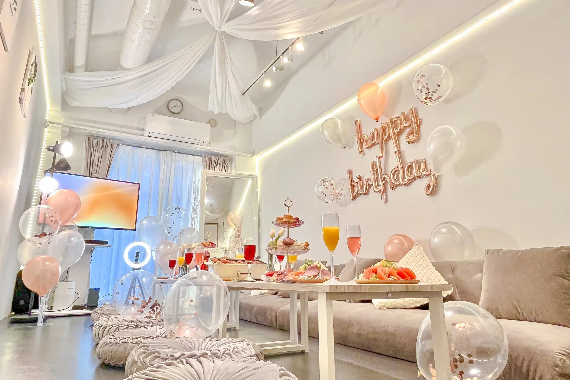 【Moimy横浜】横浜駅😊女子会🍷パーティ🎉推し活 大型TV😍デート スペースマーケット