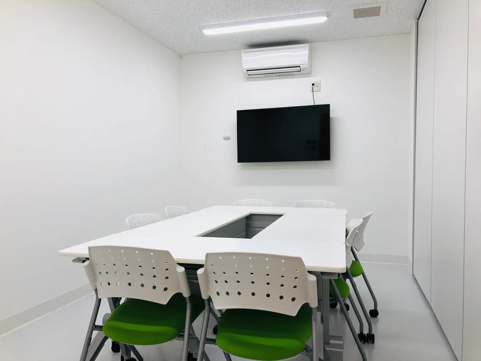 コワーキングスペース永福 会議、打ち合わせ、イベント、商品撮影など多様な用途に使えるレンタルルーム】【コワーキングスペース永福〈会...