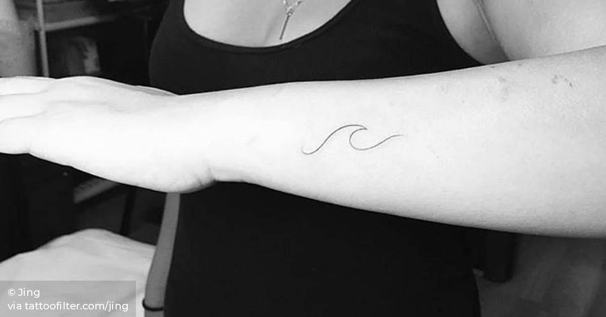 Minimalist Wave Tattoo On The Forearm. 628_x_1200_jpg