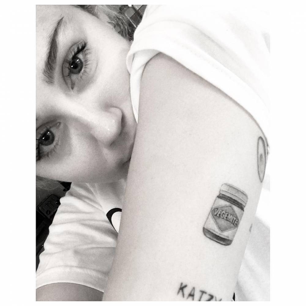 Single Needle Vegemite Jar Tattoo On The Back Of Miley 1000_x_1000_jpg