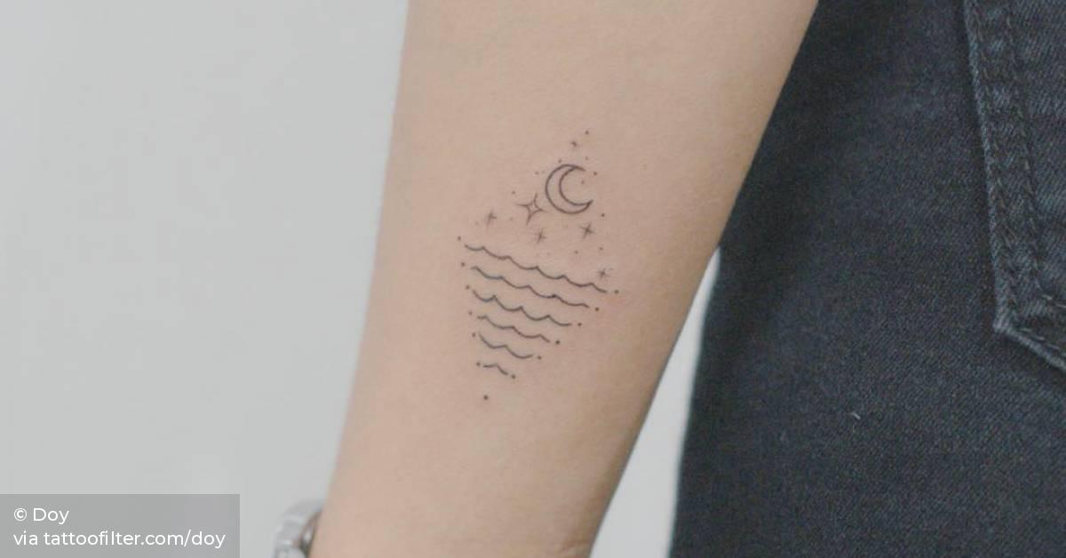 Minimalist Sea And Moon Tattoo On The Wrist. 628_x_1200_jpg