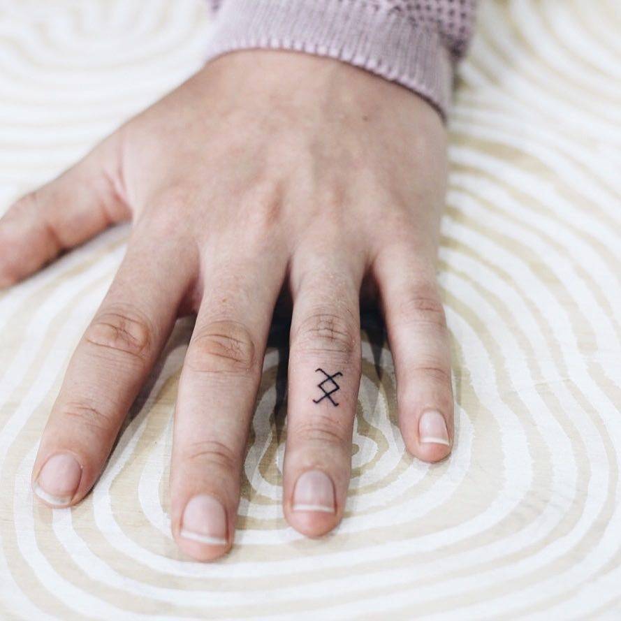 Hand Poked Ingwaz Rune. 889_x_889_jpg