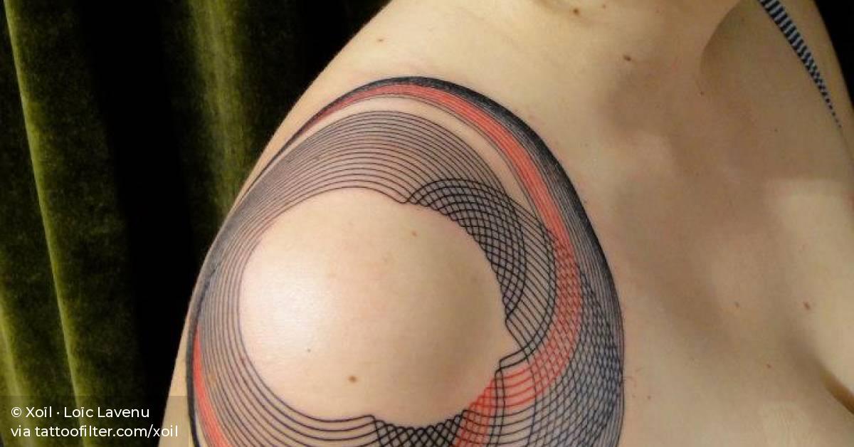 Abstract Circle Tattoo On The Shoulder. 628_x_1200_jpg